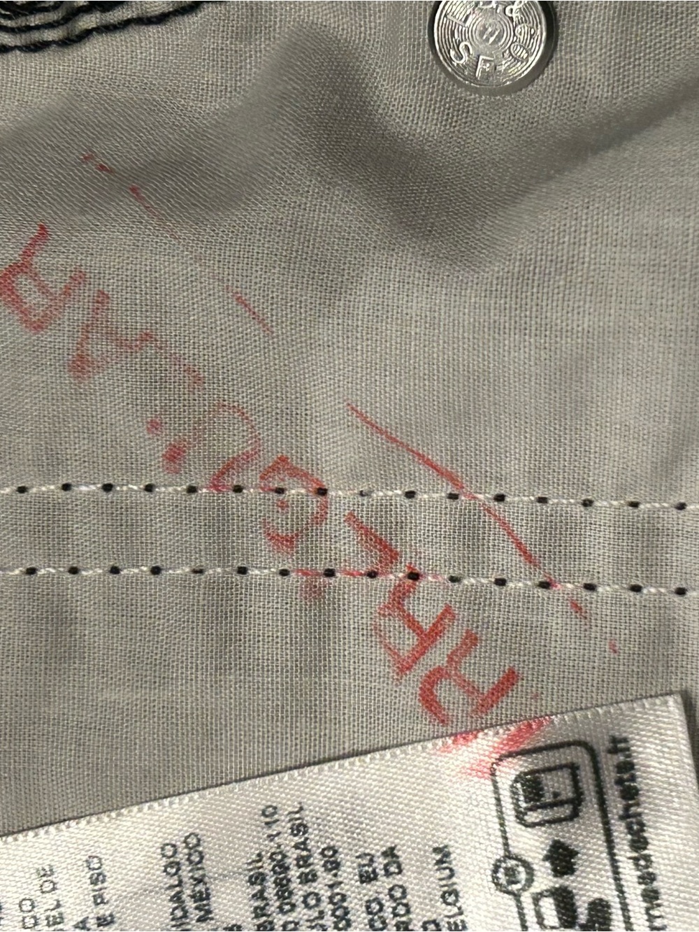 Levi’s NWT Women’s size 31x30 or 12 black high waisted momJeans 5 pockets - Picture 6 of 8
